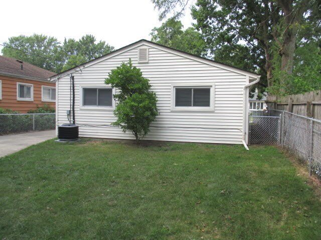 31469 Fairchild Street – photo 2