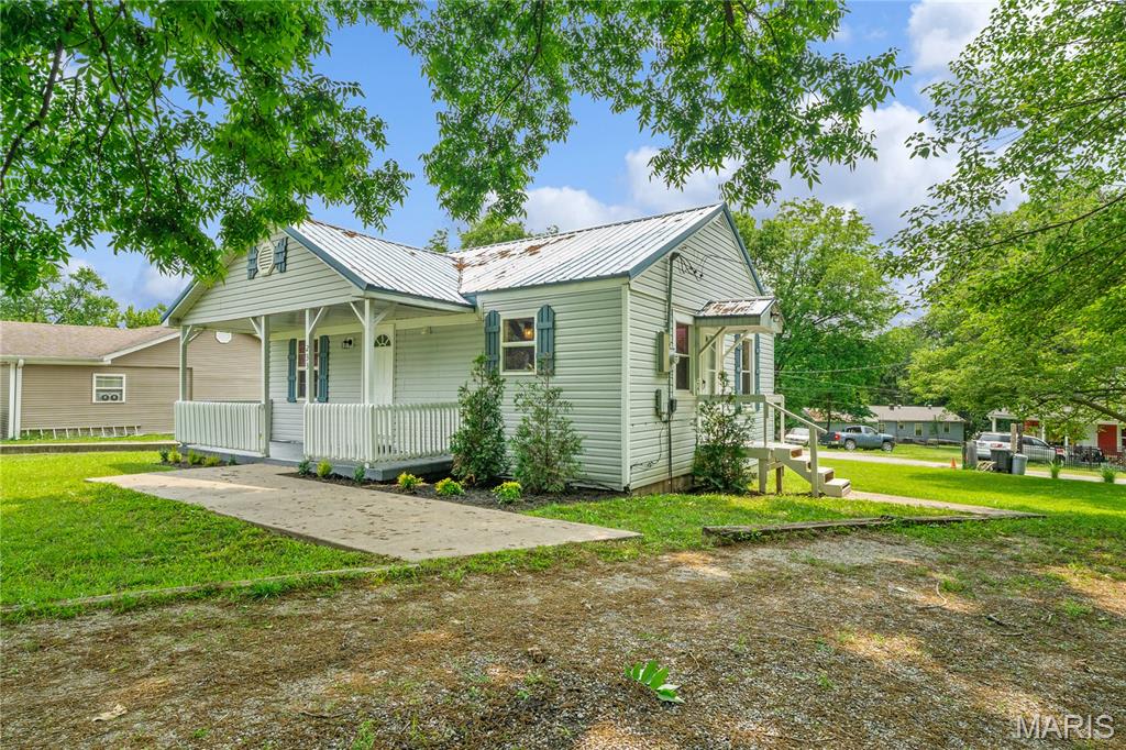 203 O'Connell Drive – photo 1