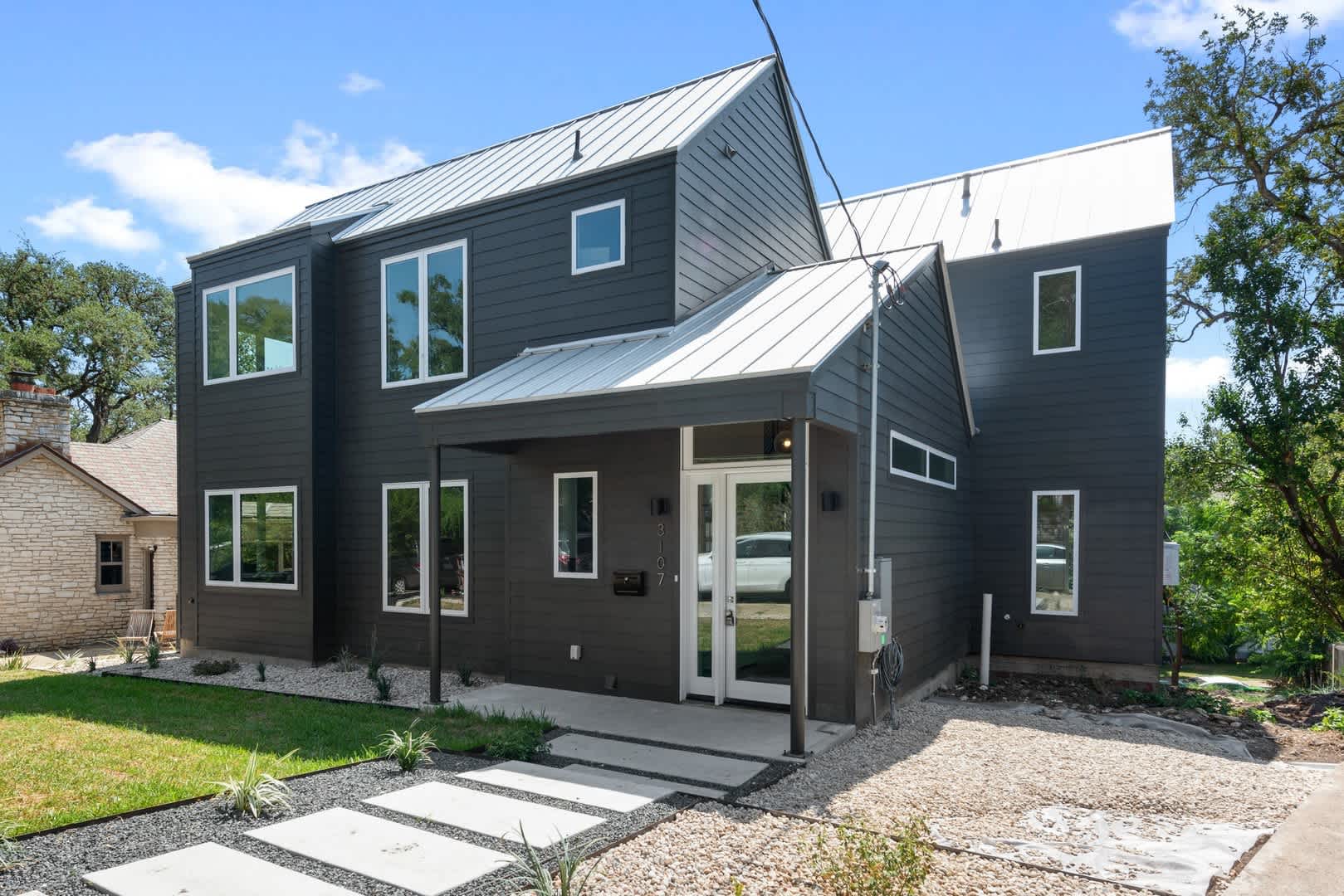 Ut Pre Lease 2018 Construction 6 Br 5 Ba North Campus Walk To Ut Designer Finishes Chef S Kitchen – photo 2