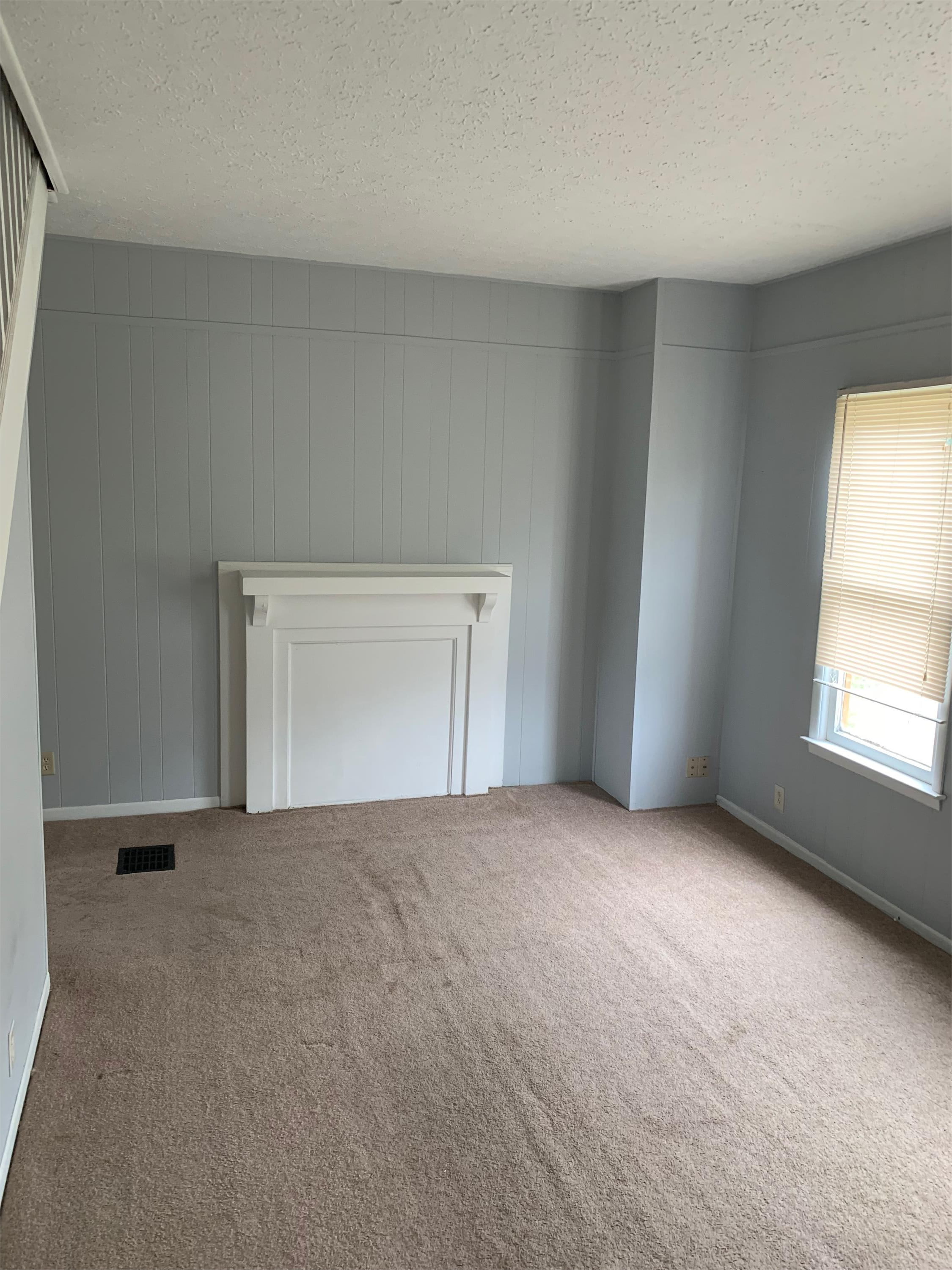 35 S May Ave – photo 2