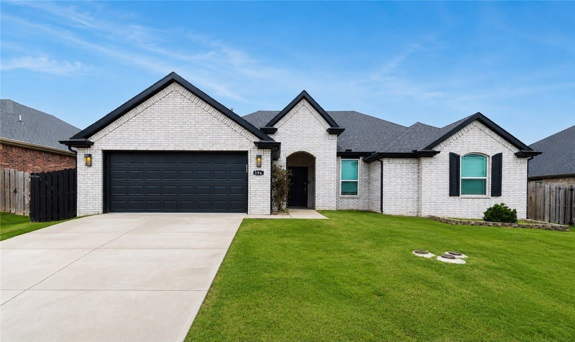 396 Tyler Road – photo 1