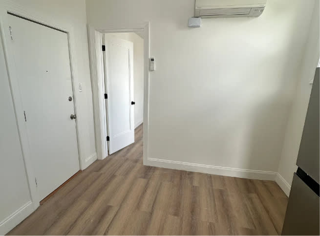 770 West Side Ave – photo 3