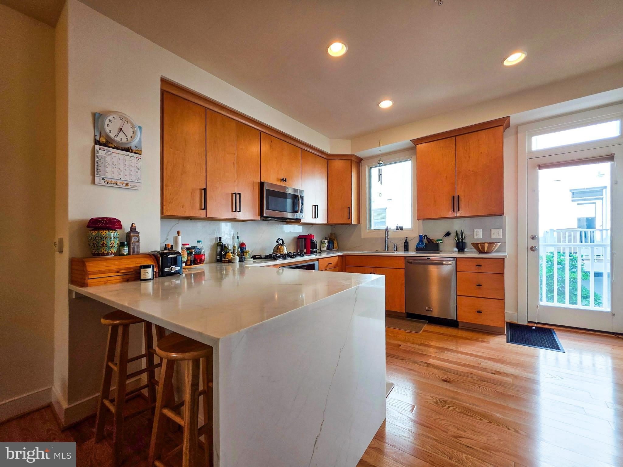 729 N ALFRED Street – photo 5