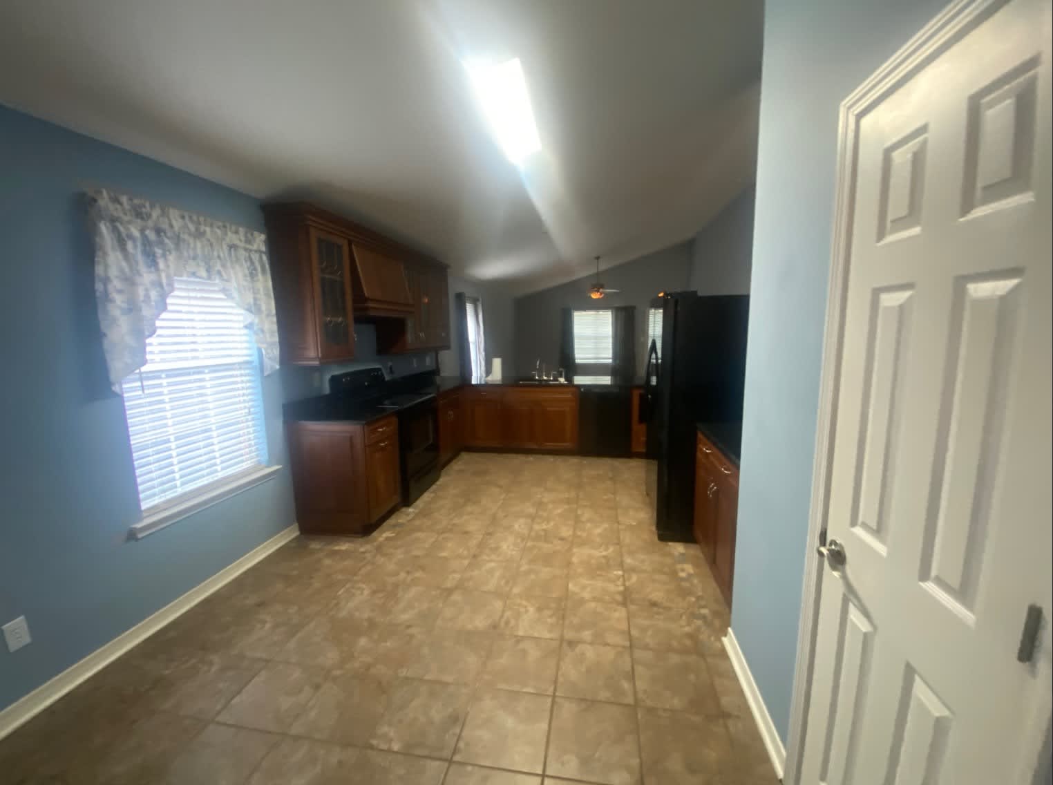 8251 Magnolia Village Drive North – photo 5