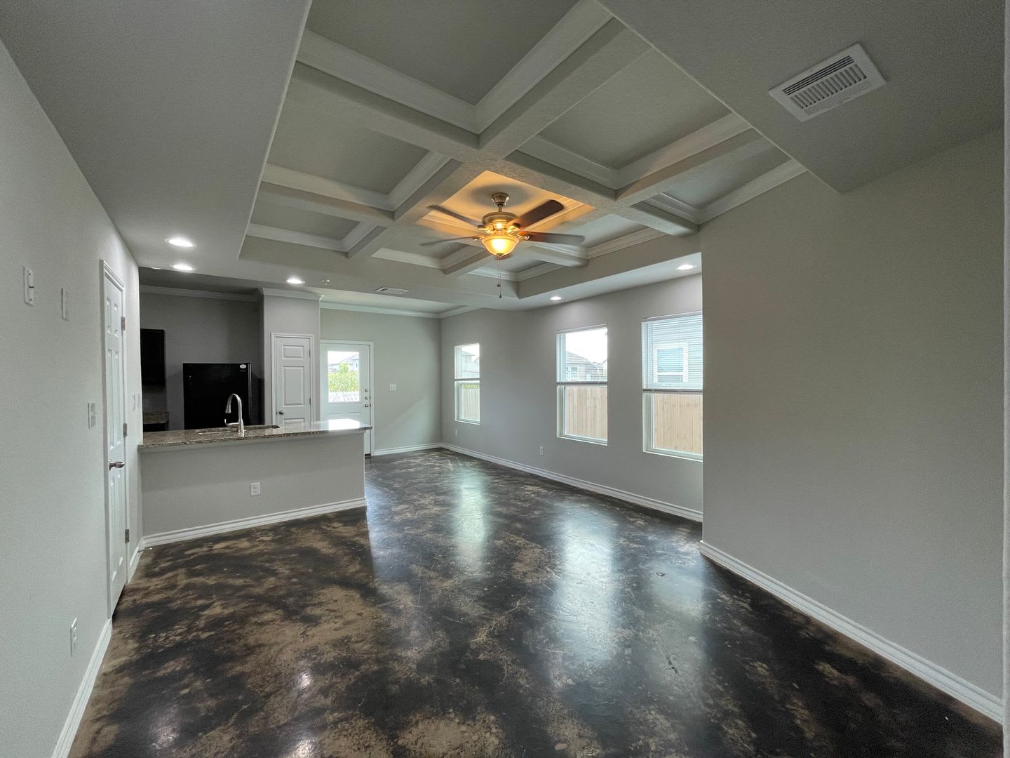 Townhome for rent – photo 2