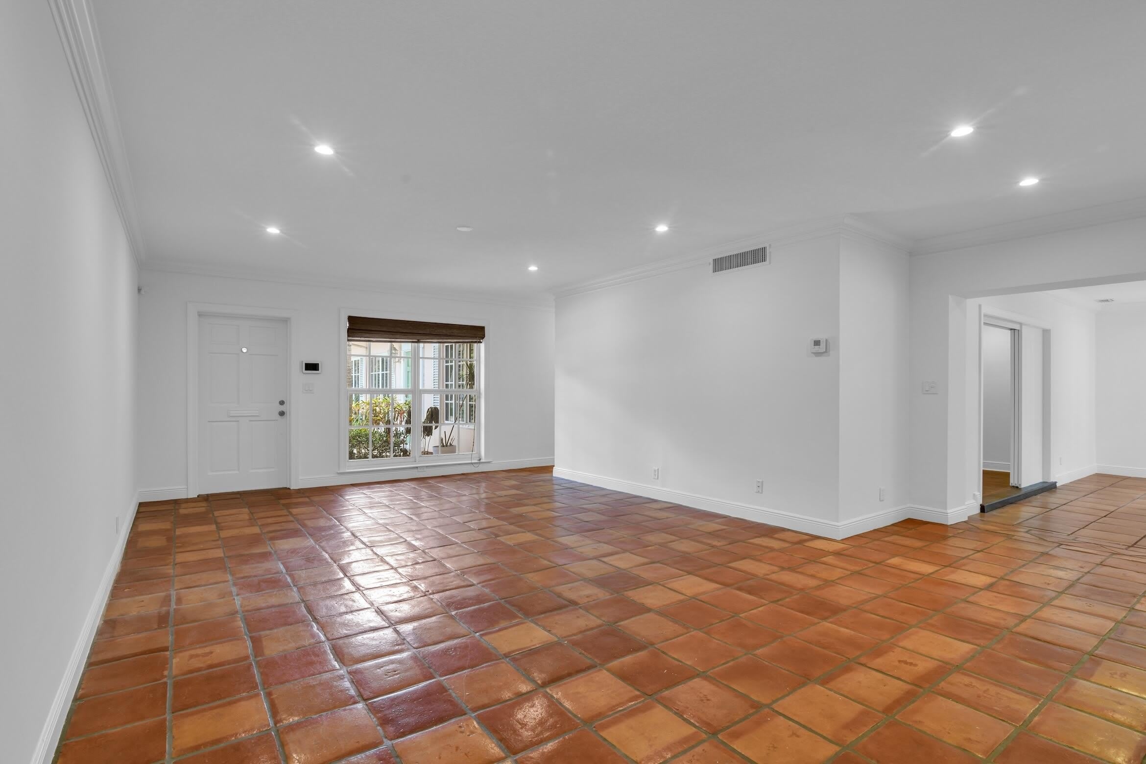 770 E Camino Real – photo 4