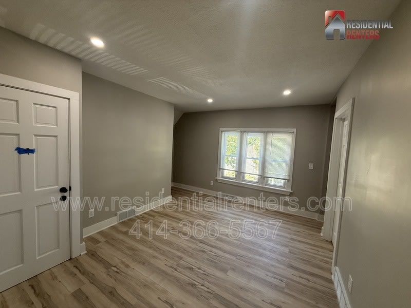 845 S 75th Street – photo 5