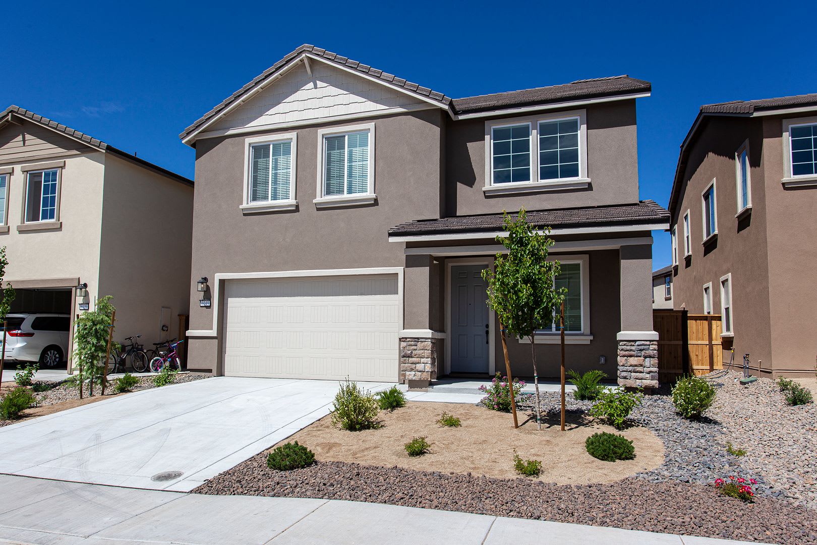 Spacious 4-Bedroom Home in East Sparks – photo 2