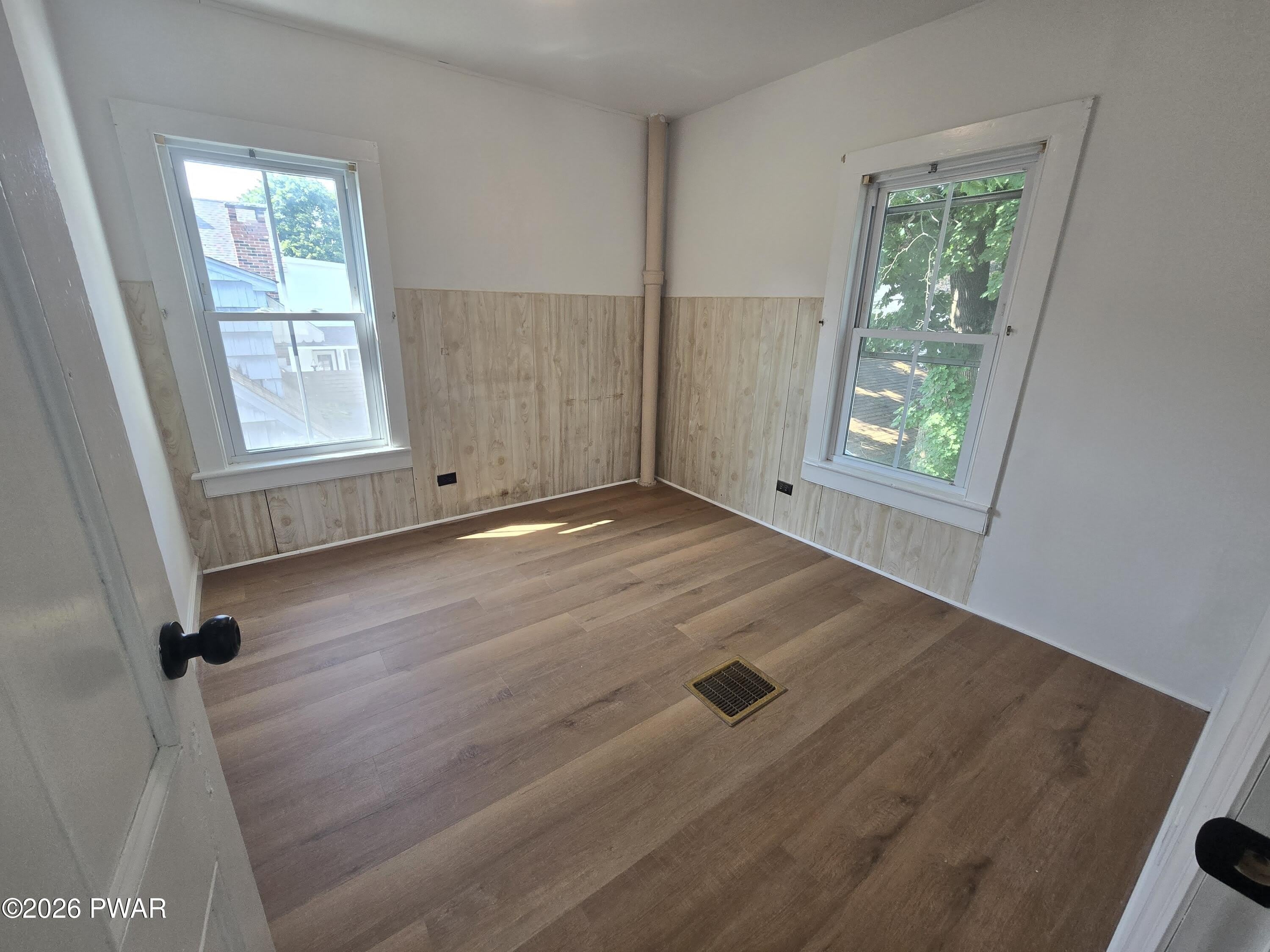 195 W Main Street – photo 4