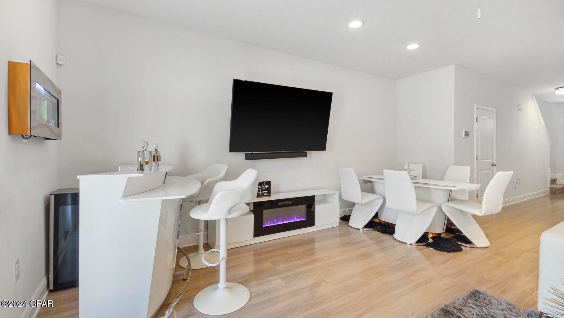 7482 Shadow Lake Drive – photo 2