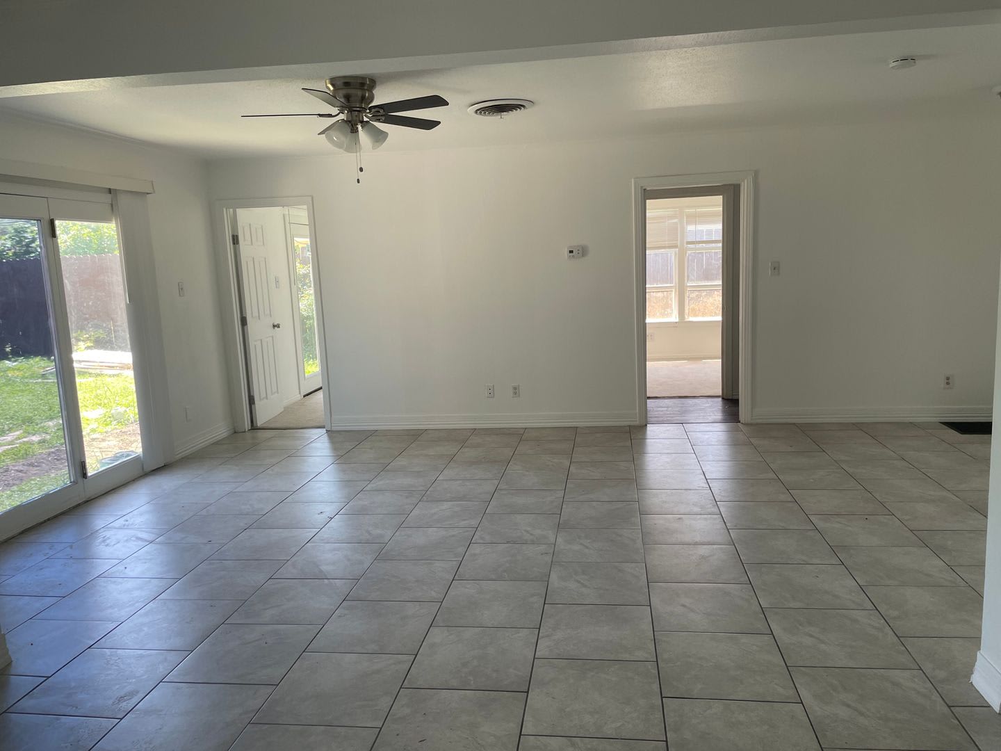 Centrally Located 3-Bedroom Home with Additional Back Apartment – photo 2