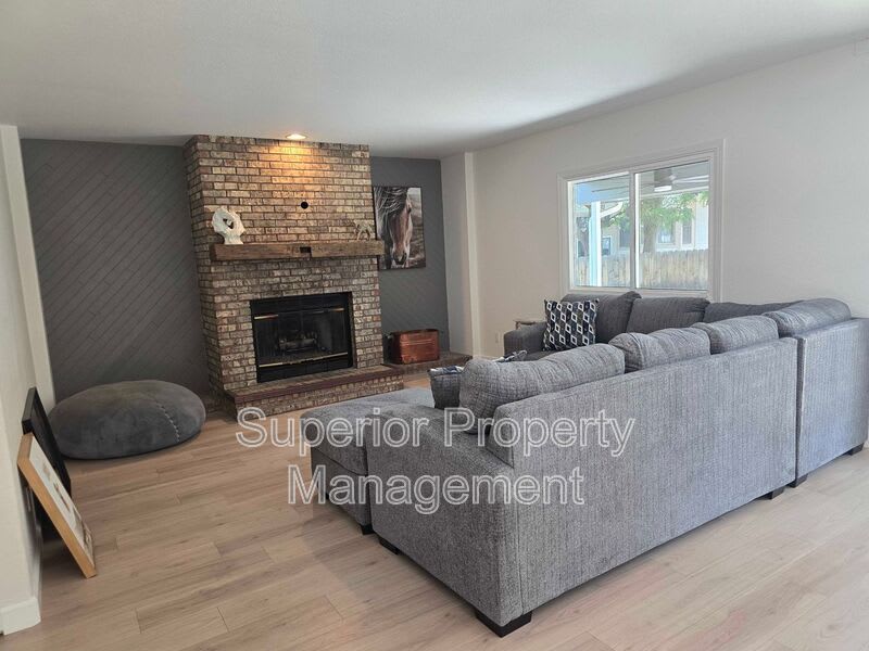 4126 Stoneridge Ct – photo 2
