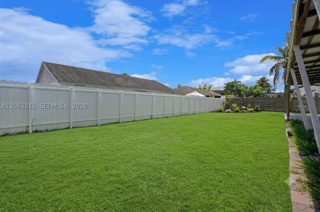 16552 SW 297th Ter – photo 2