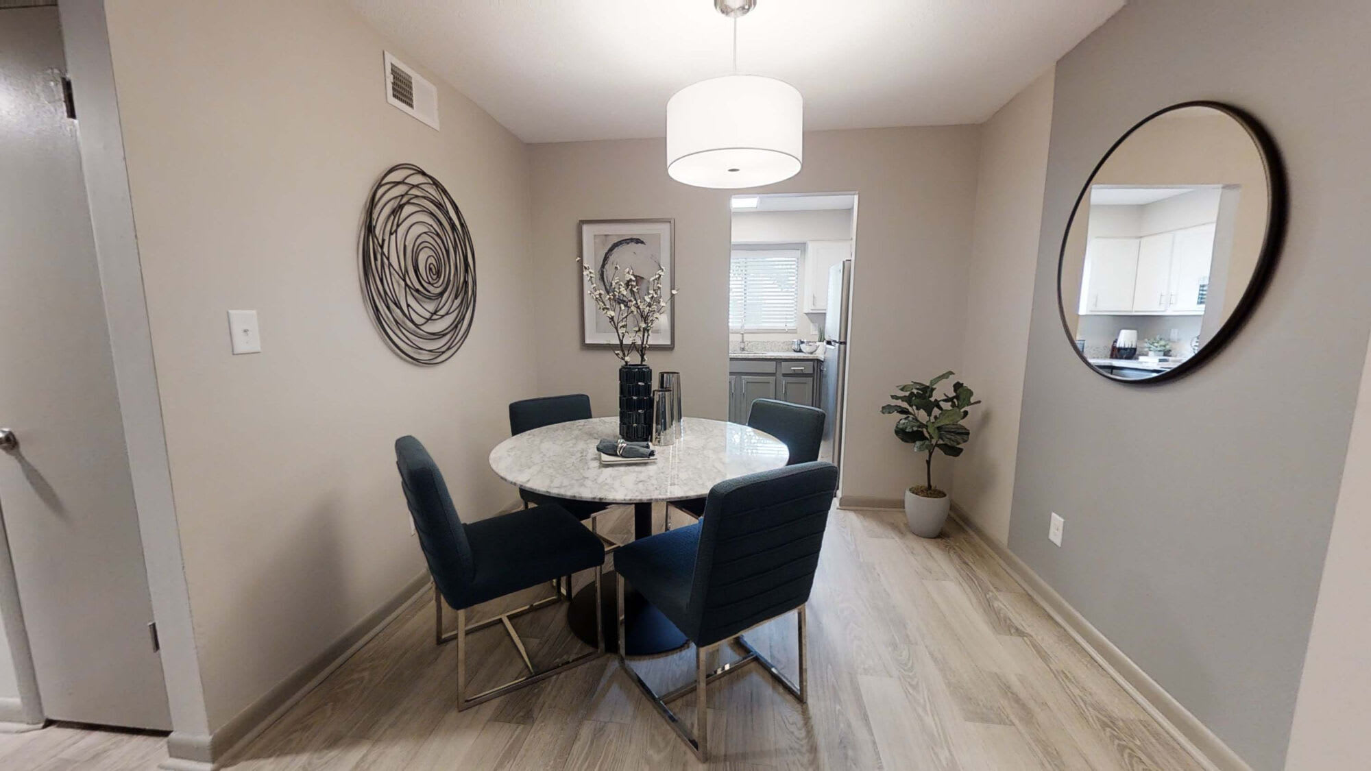 The Jameson Apartments – photo 3