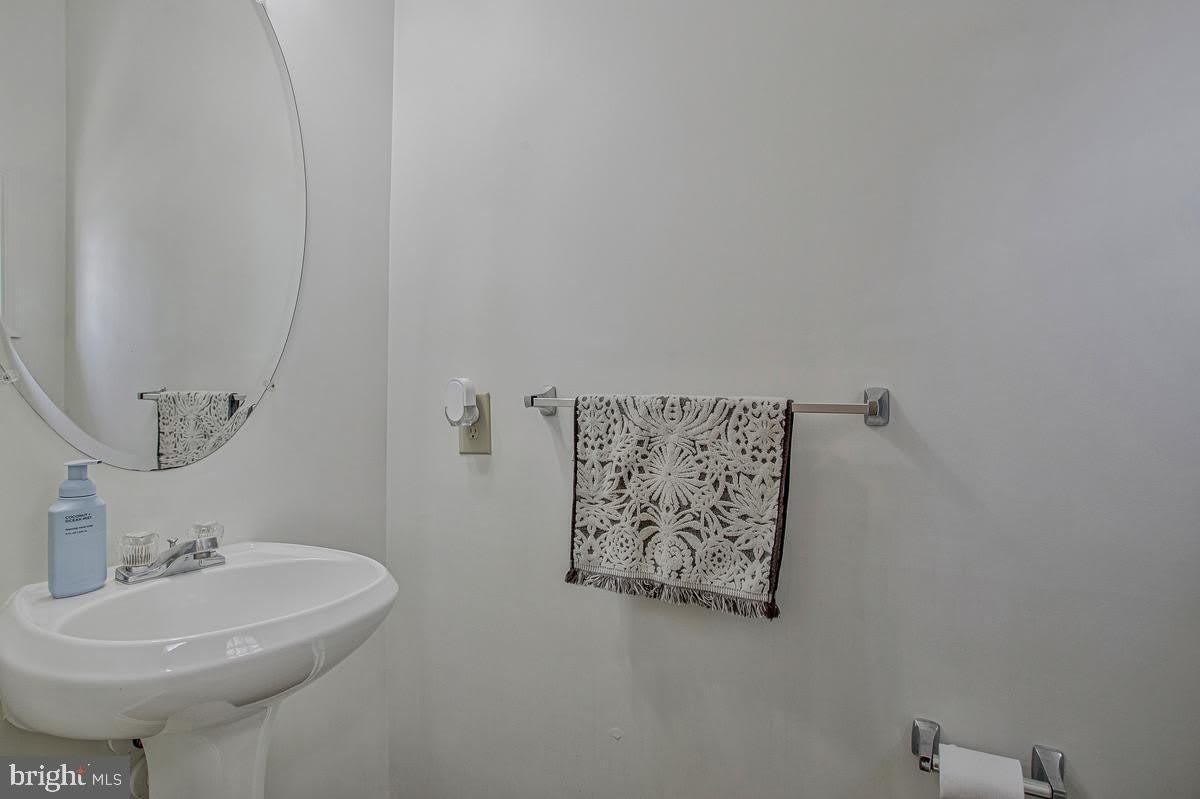 1210 NEEDHAM Court – photo 4