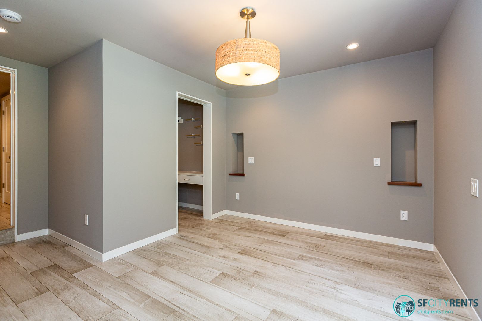Noe Valley: Beautifully Remodeled Single Family Home w/ Deck, Landscaped Yard & Hot Tub – photo 3