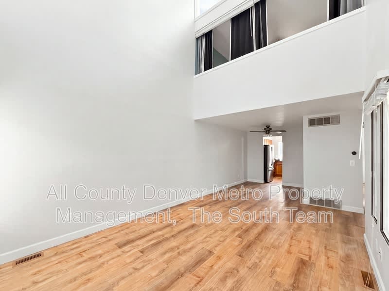 1050 S Monaco St Pkwy – photo 4