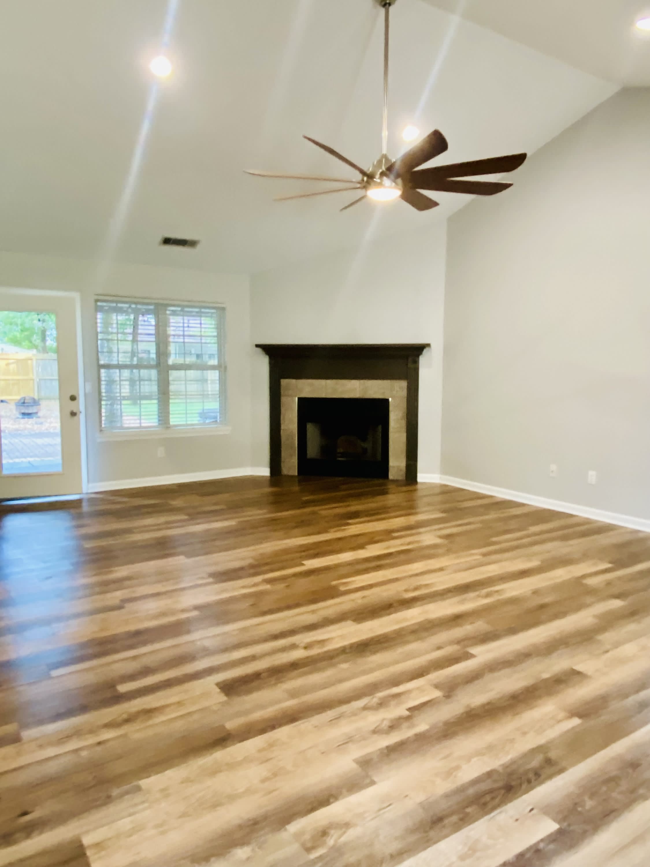 350 Plum Hollow Boulevard – photo 5