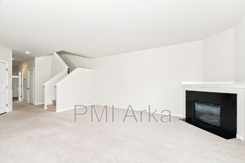 633 Ilwaco Pl Ne – photo 3
