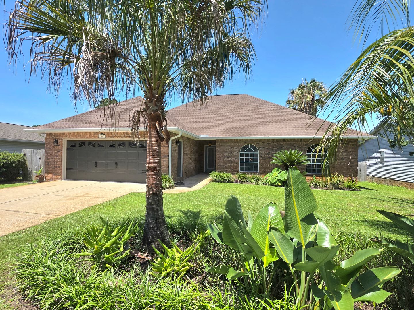 Spacious 4-Bedroom Home – photo 1