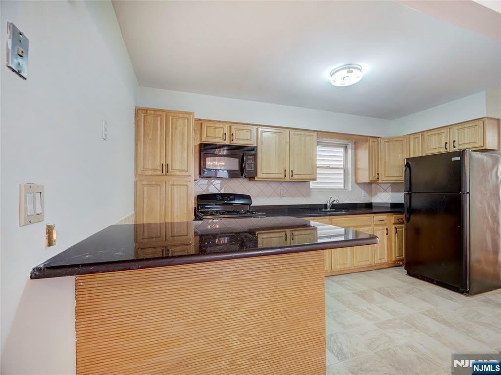404 46th Street – photo 5
