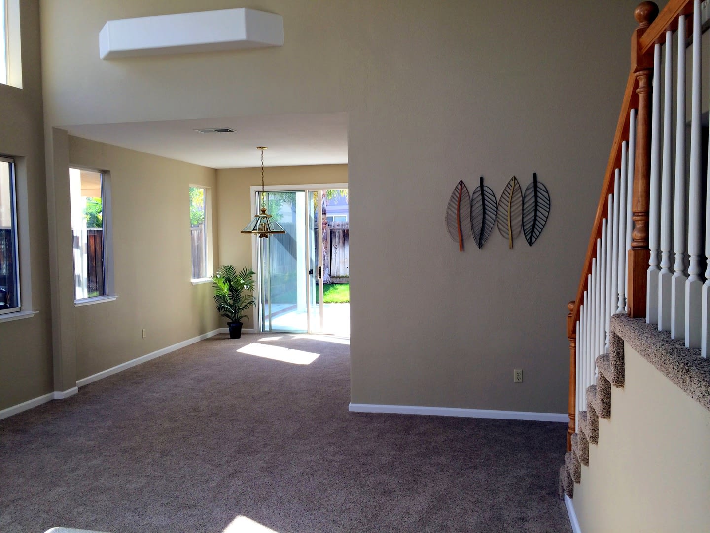 Beautiful 4Br 3Bth near Bart – photo 1
