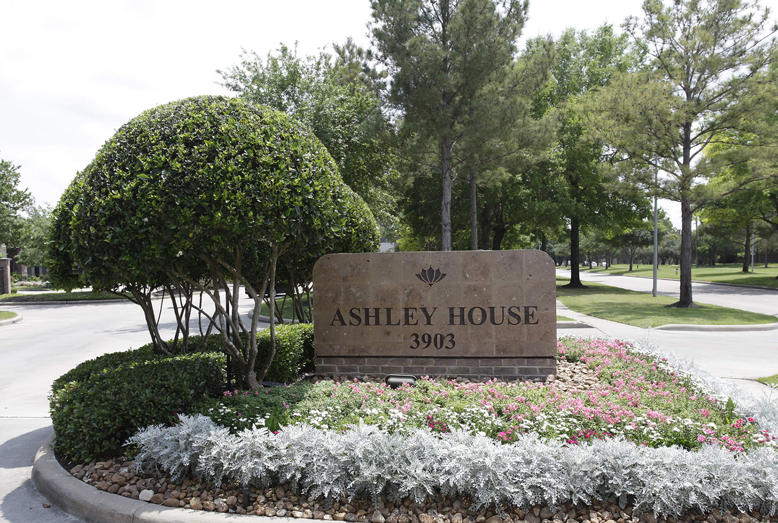 Ashley House – photo 1
