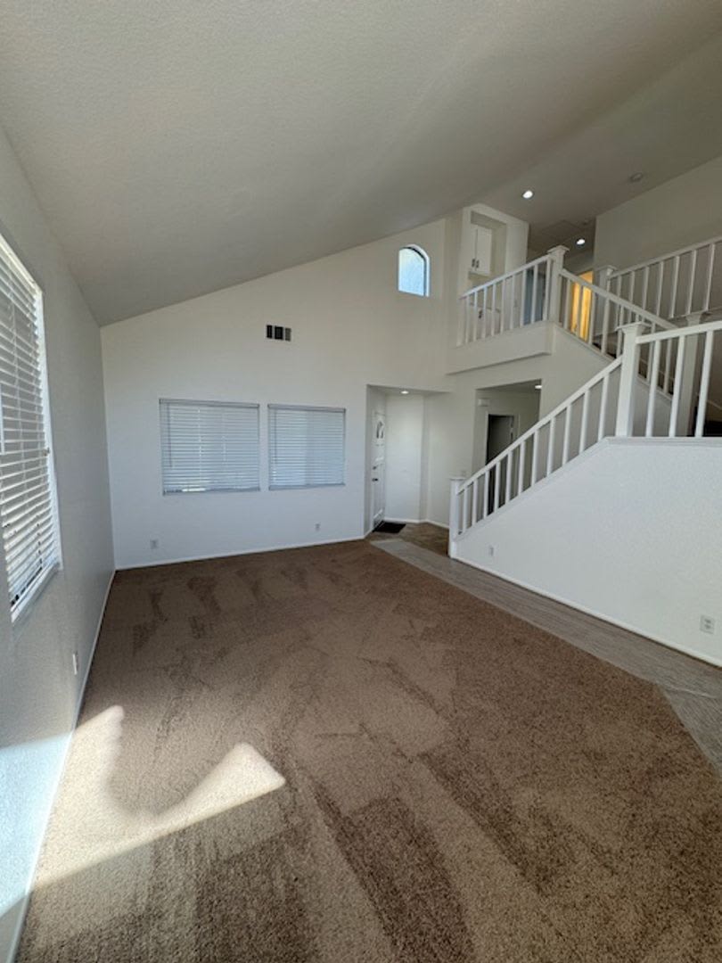 Don't miss out on this 4 bedroom home ready for rent. – photo 5