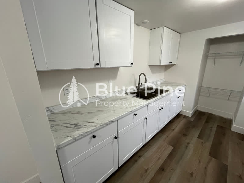 1288 Lake Avenue – photo 3