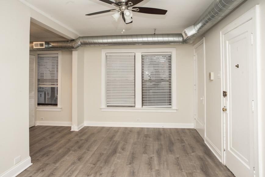 1251 W Henderson – photo 3