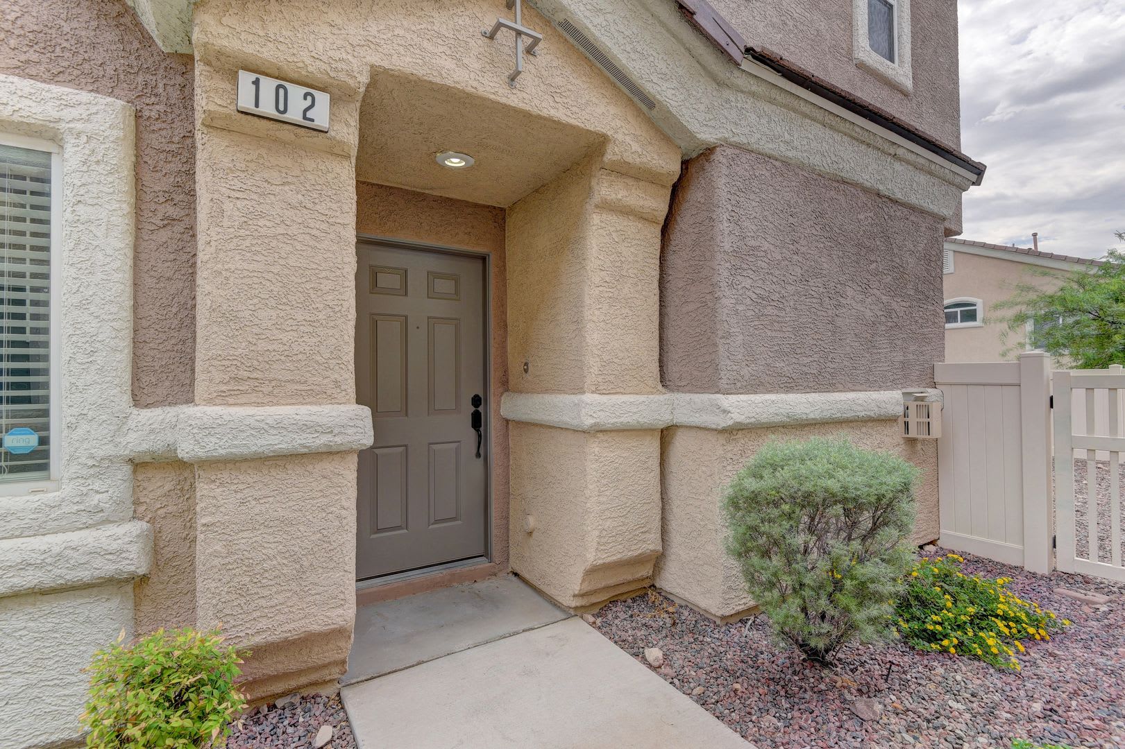 Adorable Townhome located in the Paradise Court Community in Black Mountain. – photo 3