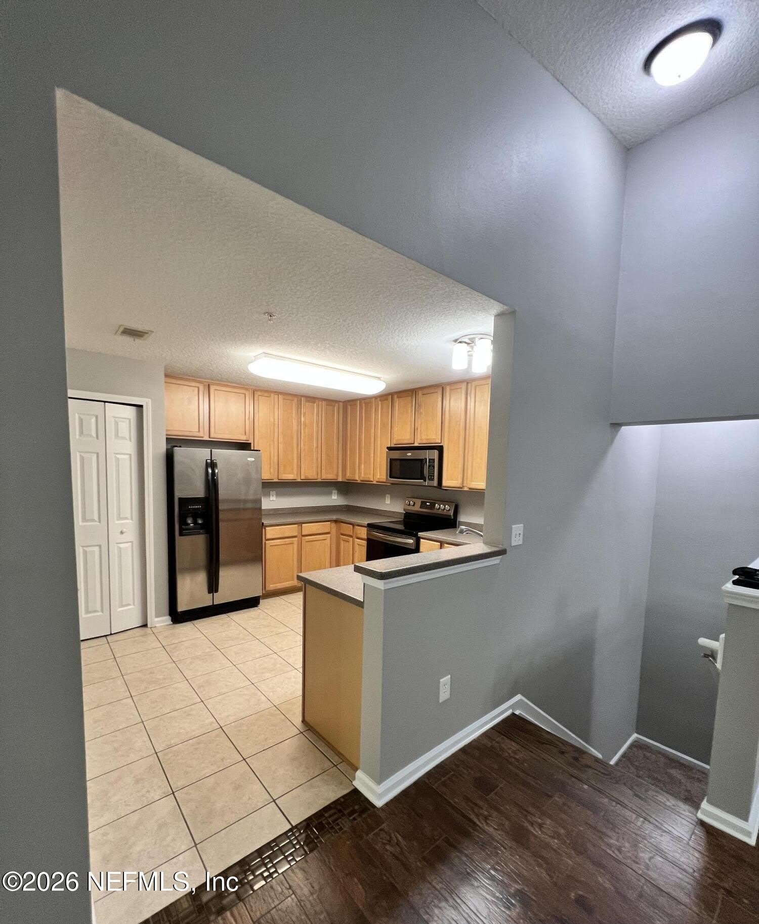 13816 HERONS LANDING Way – photo 1