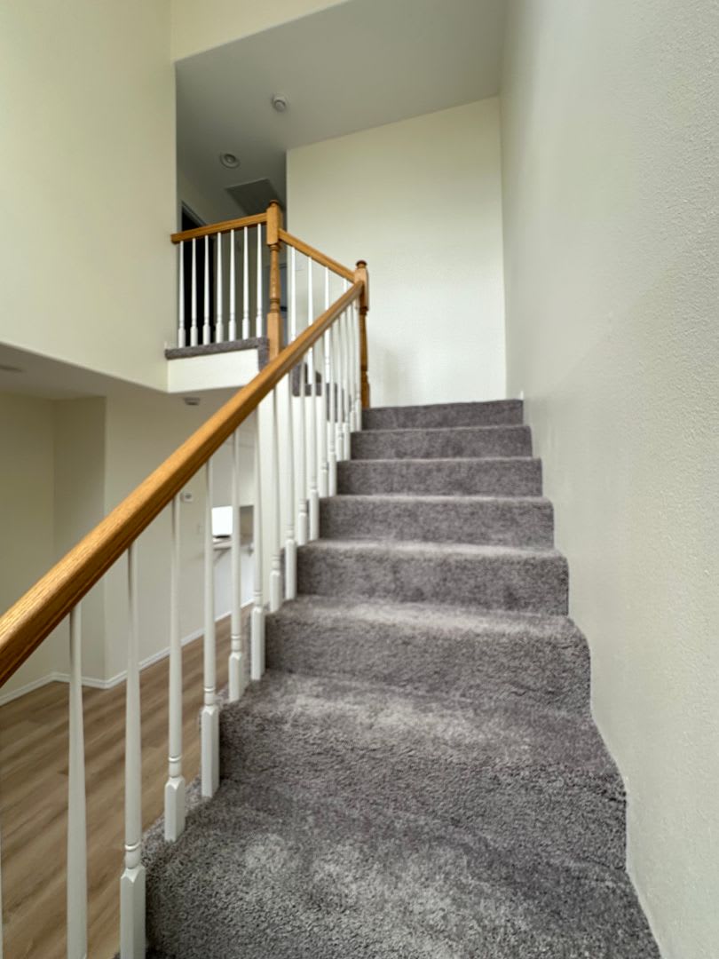 Shopper S Delight Central Vancouver 2 2 5 Townhouse – photo 4