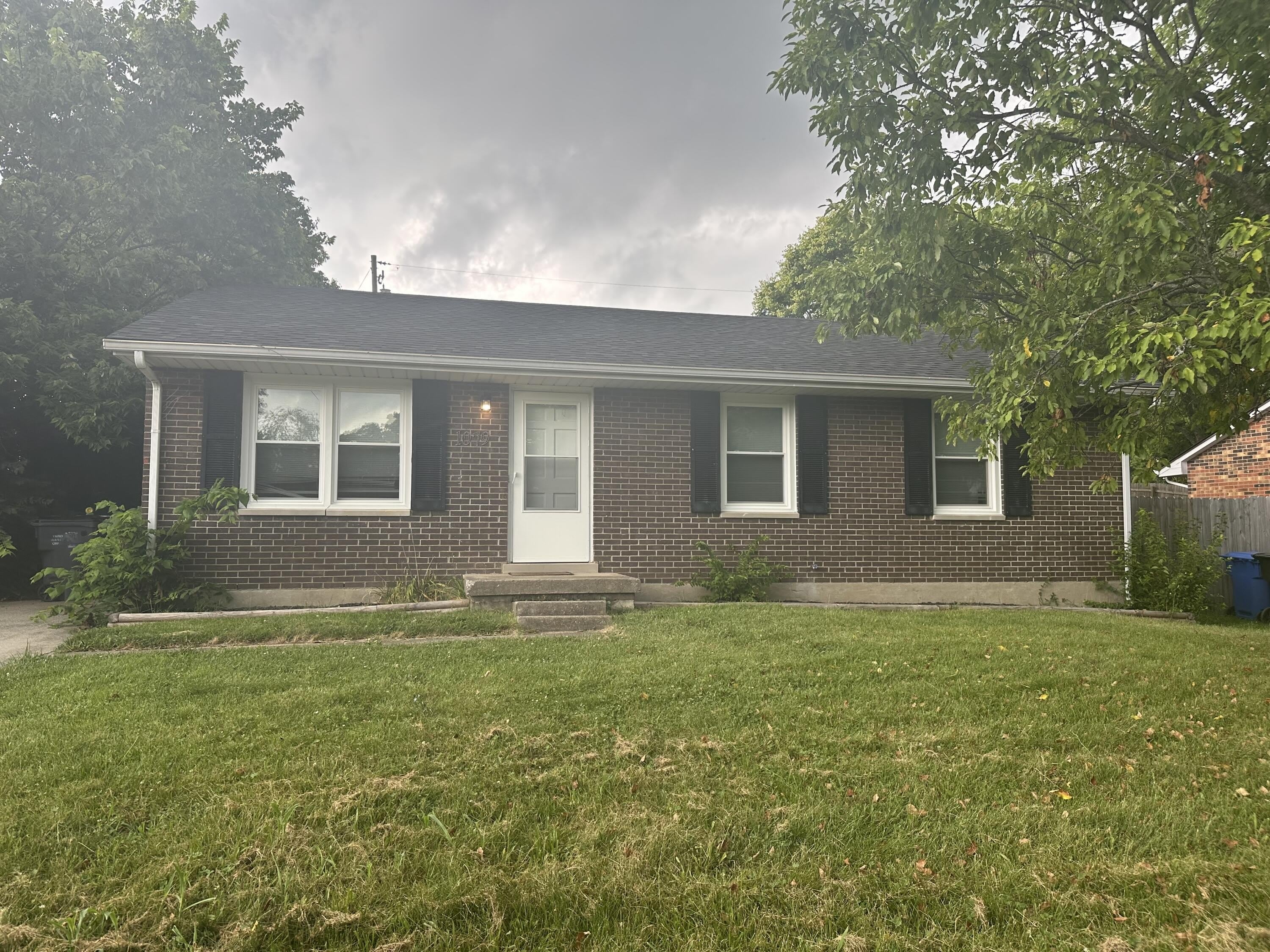 1079 Trent Boulevard – photo 1