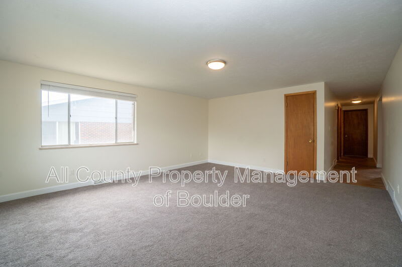 1515 Stuart St – photo 4