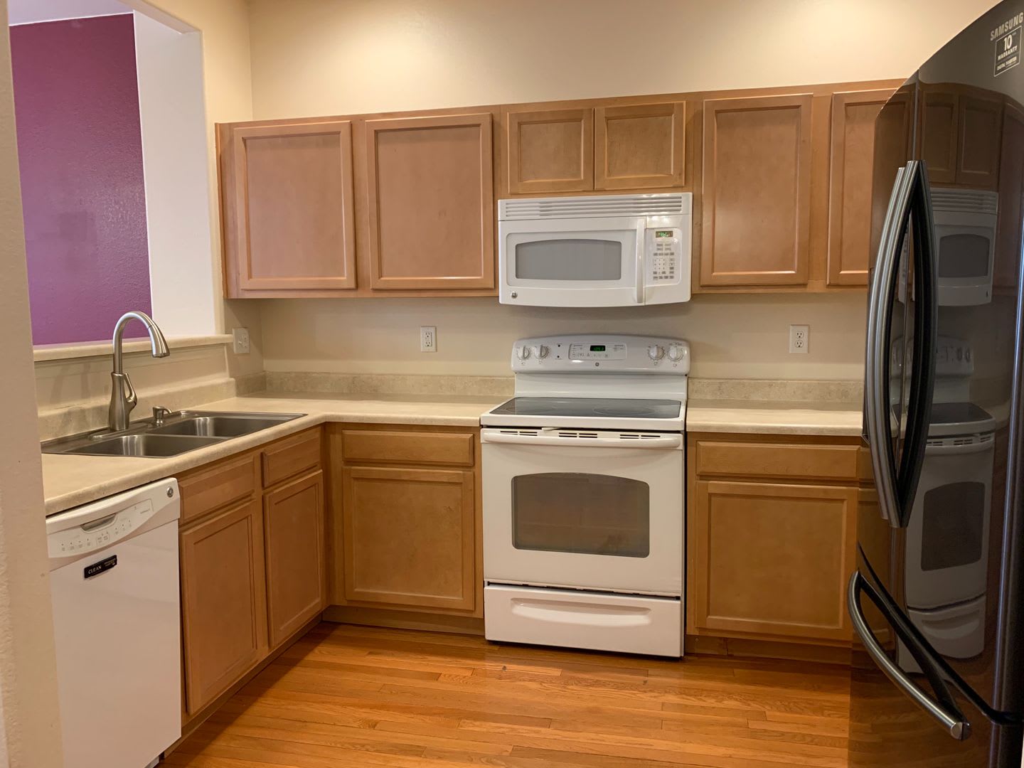 3 Bedroom Updated Townhouse in Fountain – photo 4