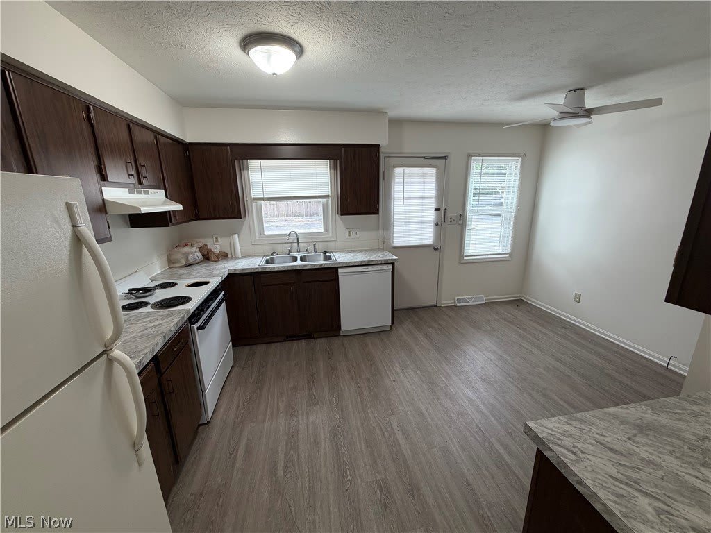 58 N Pershing Avenue – photo 3