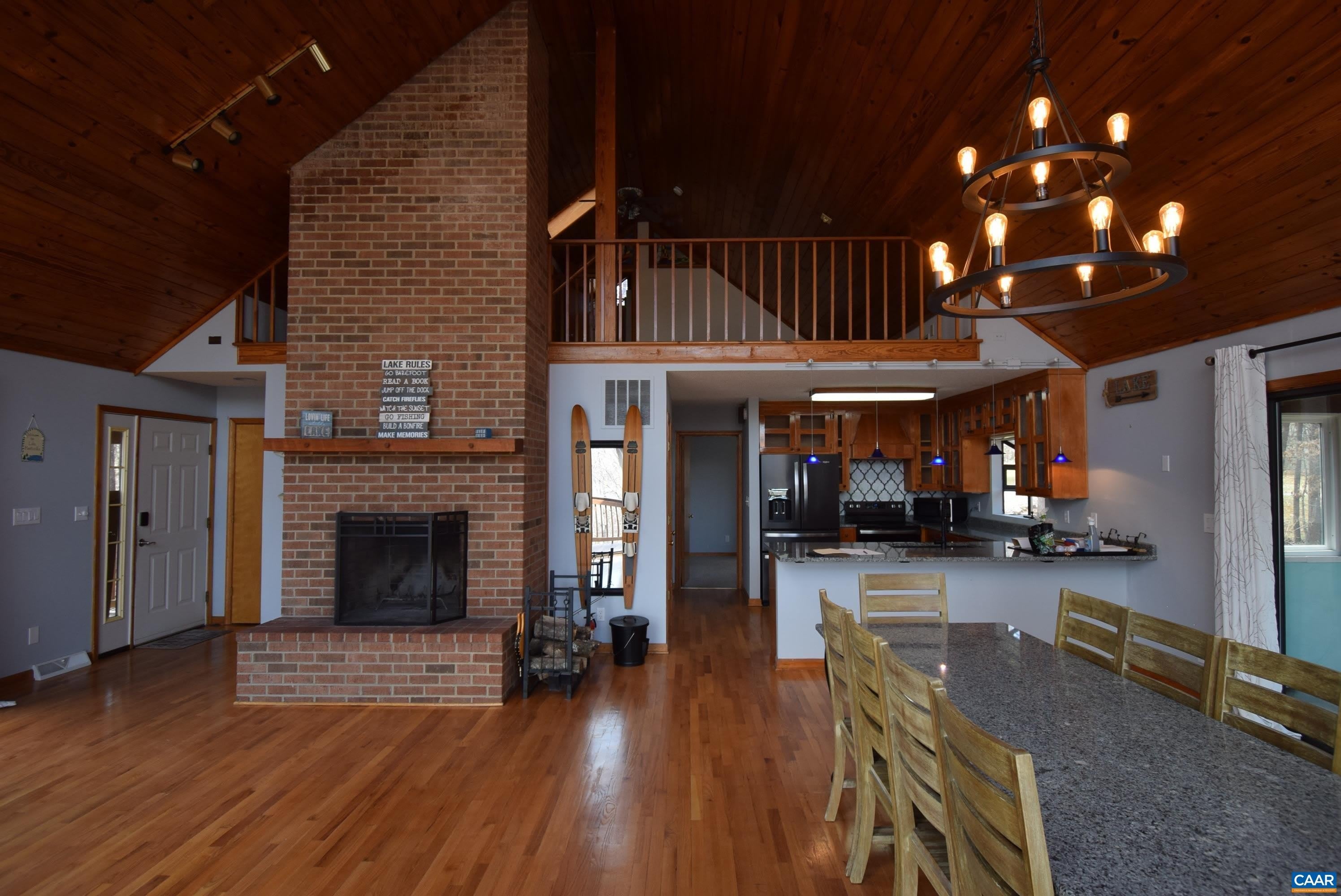 43 S BEARWOOD DR – photo 4