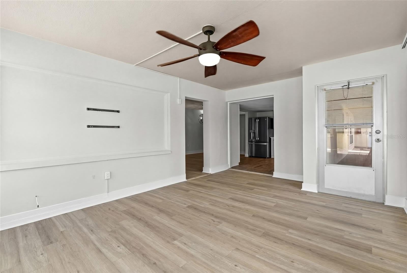 4780 COVE Circle – photo 3