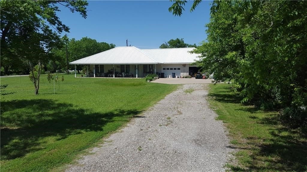 9192 County Road 423 – photo 2