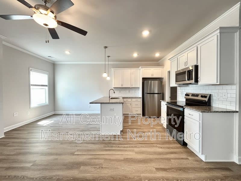 6366 Pine Ridge Point – photo 4