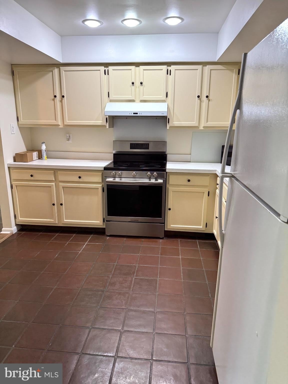130 WESTBURY Court – photo 5