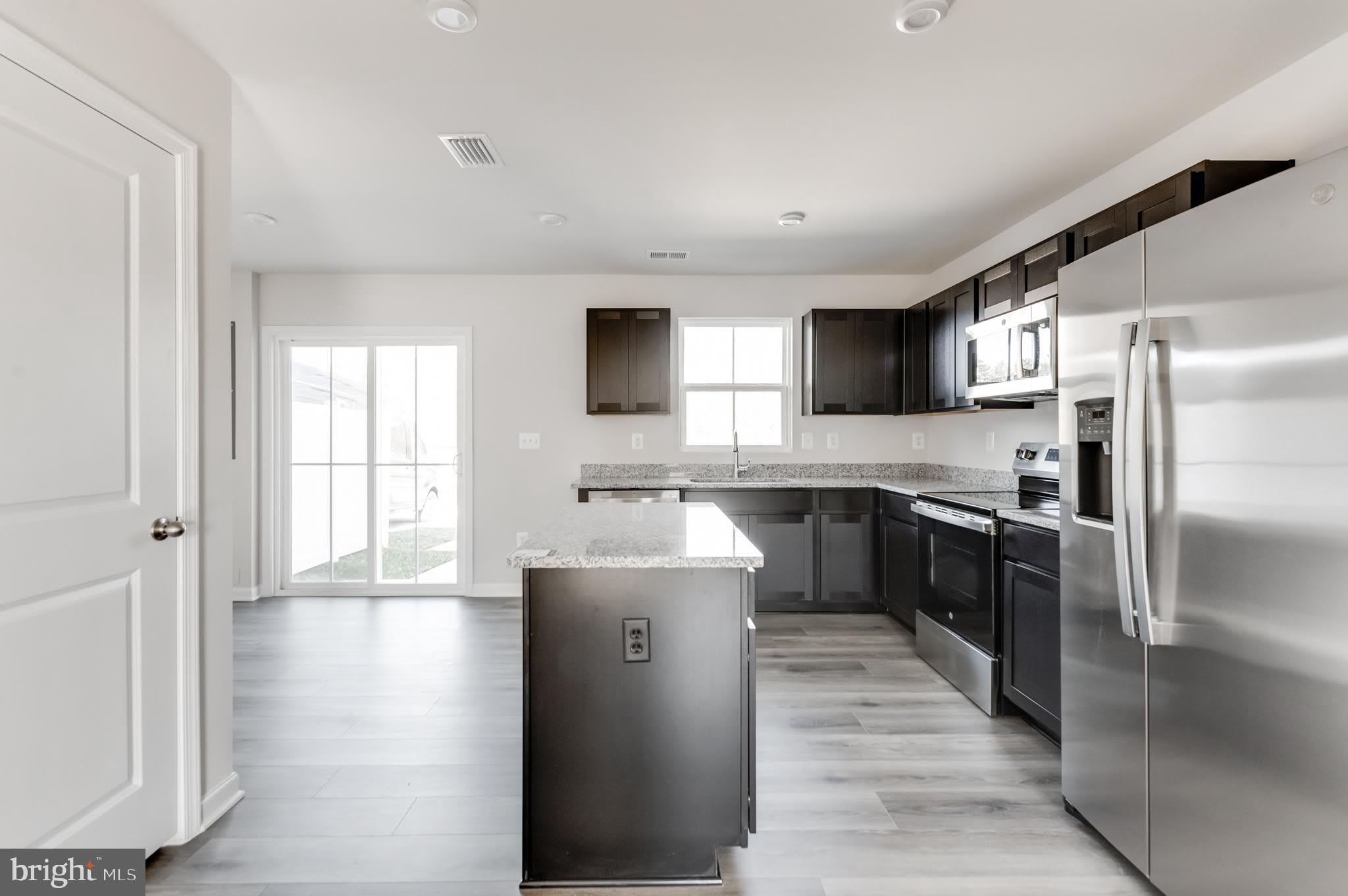7301 STATESMAN BLVD – photo 3