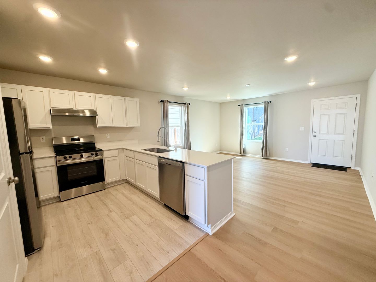 Olympic Ridge one story house. – photo 2