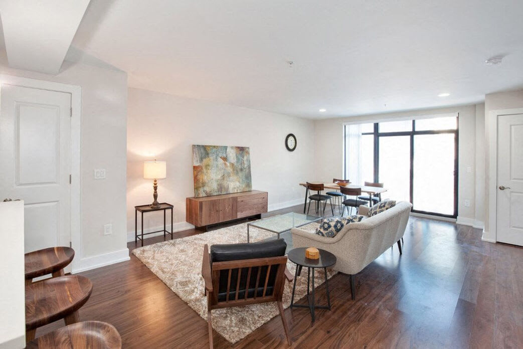 419 Broadway – photo 3
