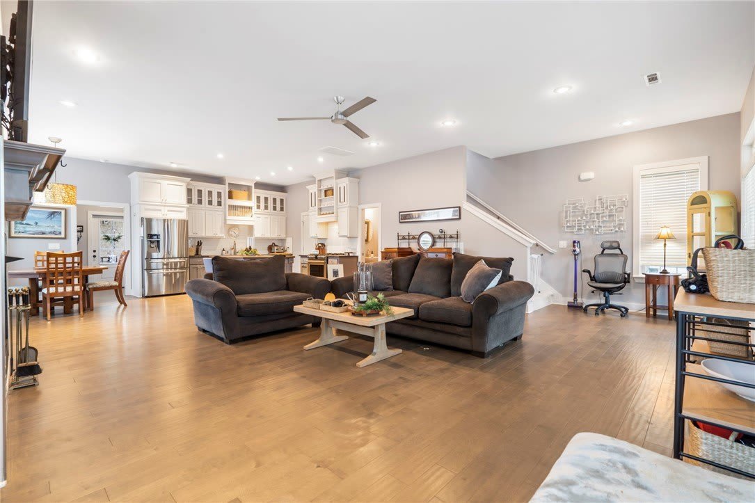 865 N Main Street – photo 4