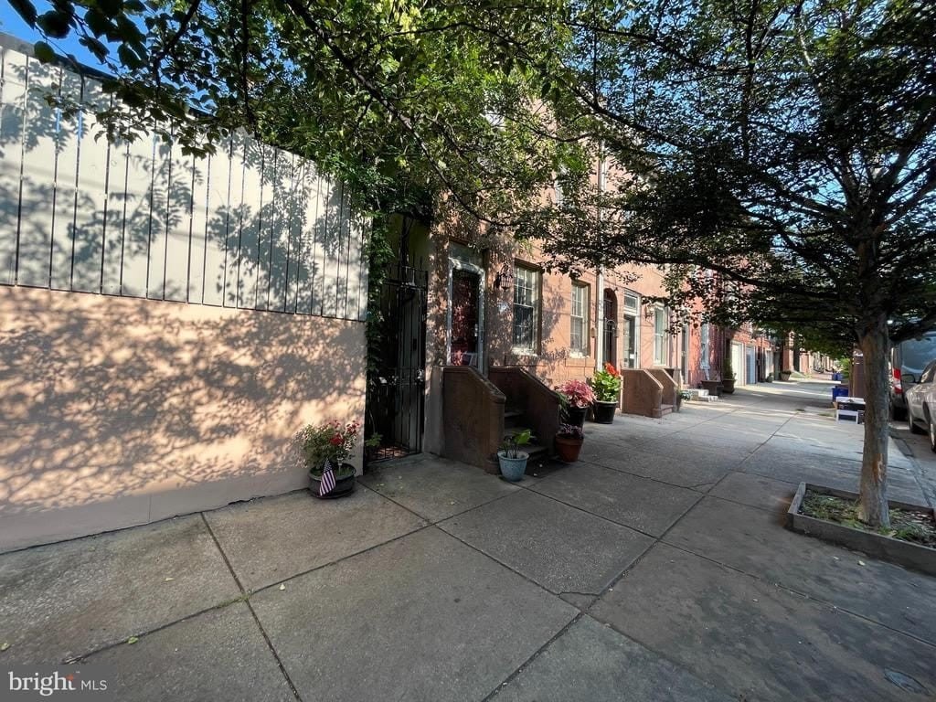 792 S FRONT STREET – photo 2