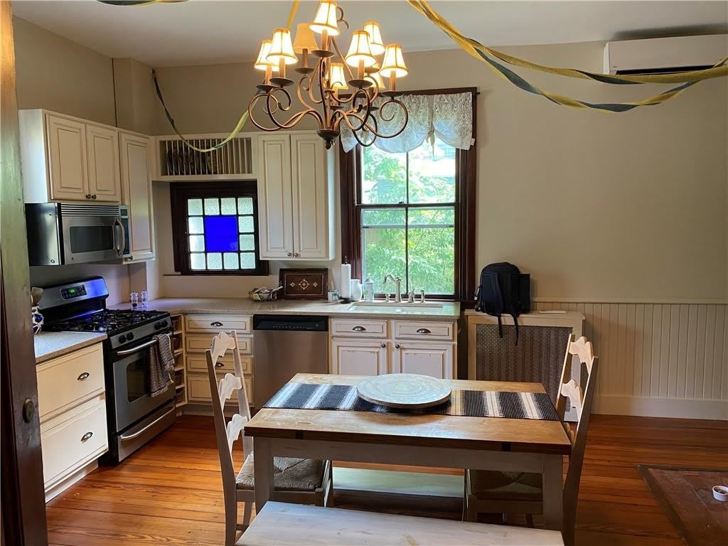 12 Clarke Street – photo 2