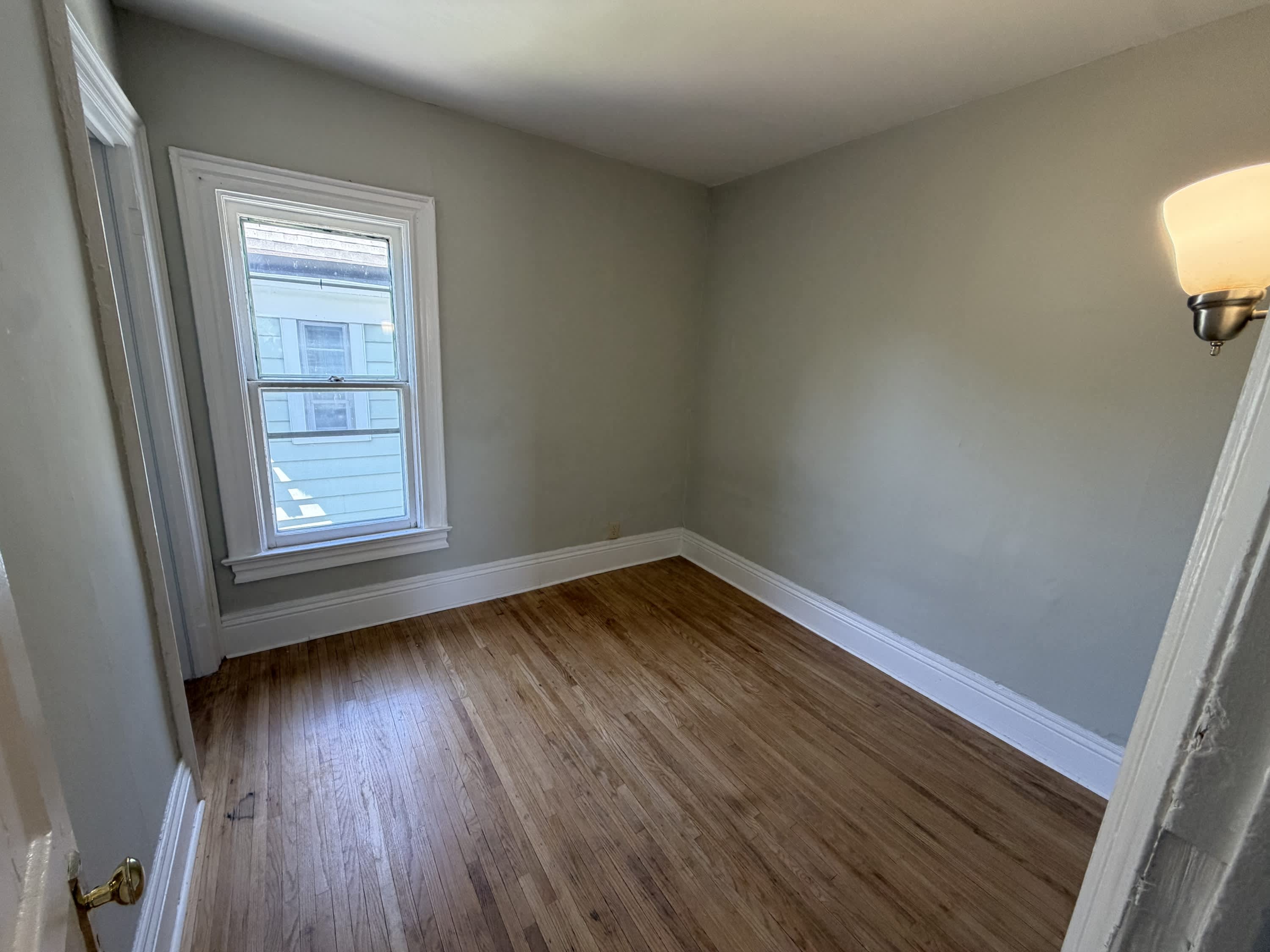 411 W. Ferry StreetUnit 3 (Upper Front) – photo 3