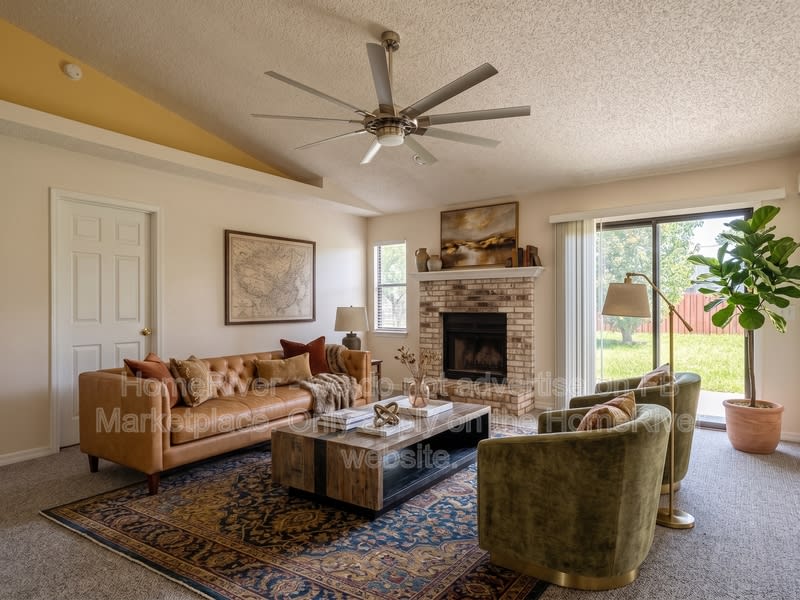 2410 Cashmere Ct – photo 2